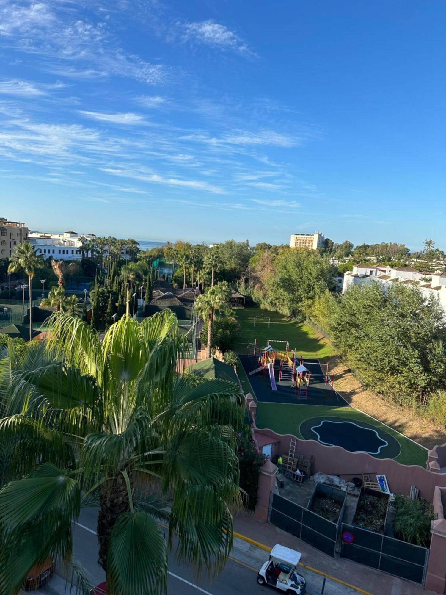 Sea & Mountain View Penthouse Daire Estepona Dış mekan fotoğraf